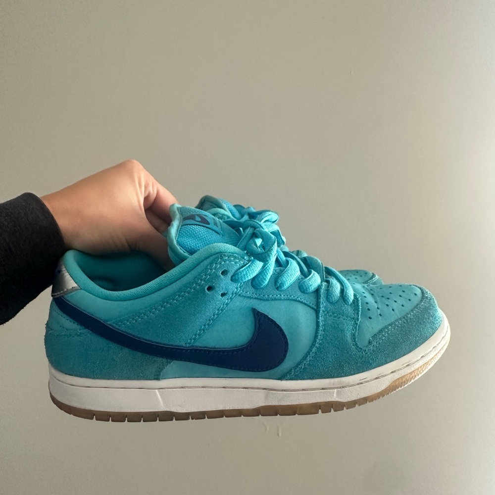 Nike SB Dunk Low Blue Raspberry w Navy accents